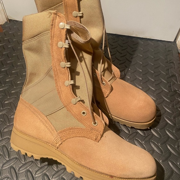 NEW Military Coyote Brown Combat Boots Mens size 6.5 outdoor Vibram - Picture 4 of 8